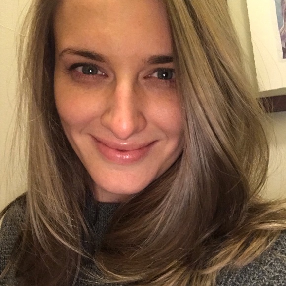 Meet your Posher, Lily - Picture 4 of 4